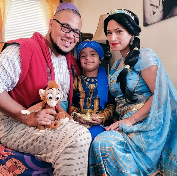 Disney Genie Costume 🕌🧞‍♂️ - Picture 2 of 14